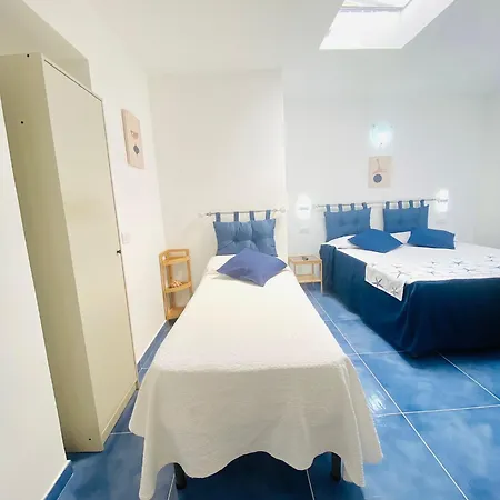Casa Leo Holiday home